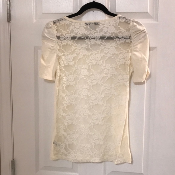 Lace back shirt - Picture 2 of 3